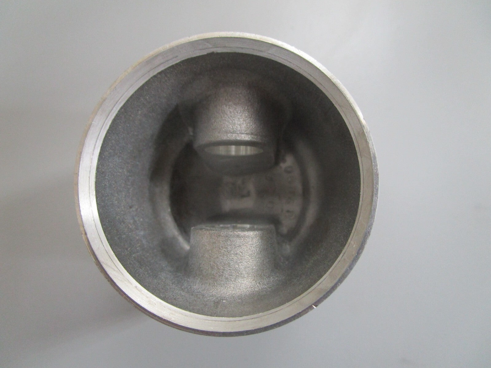 *NEW OEM* 0810 OMC Johnson Evinrude Piston 397487 0397487