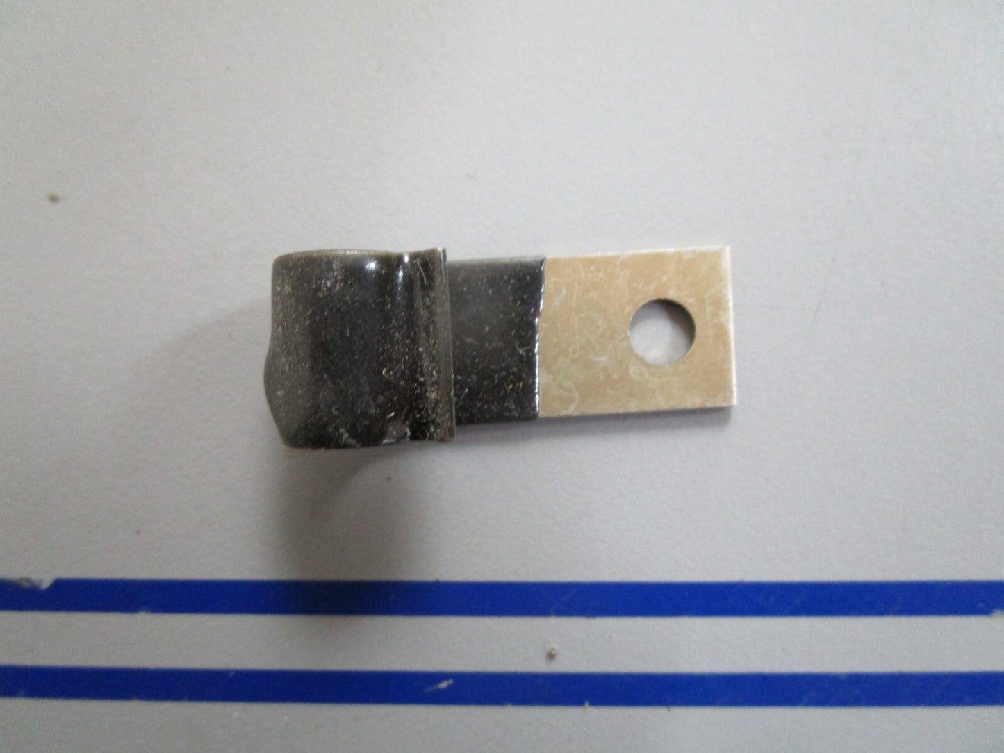 *NEW OEM* 0820 OMC Johnson Evinrude Clamp 310442 0310442