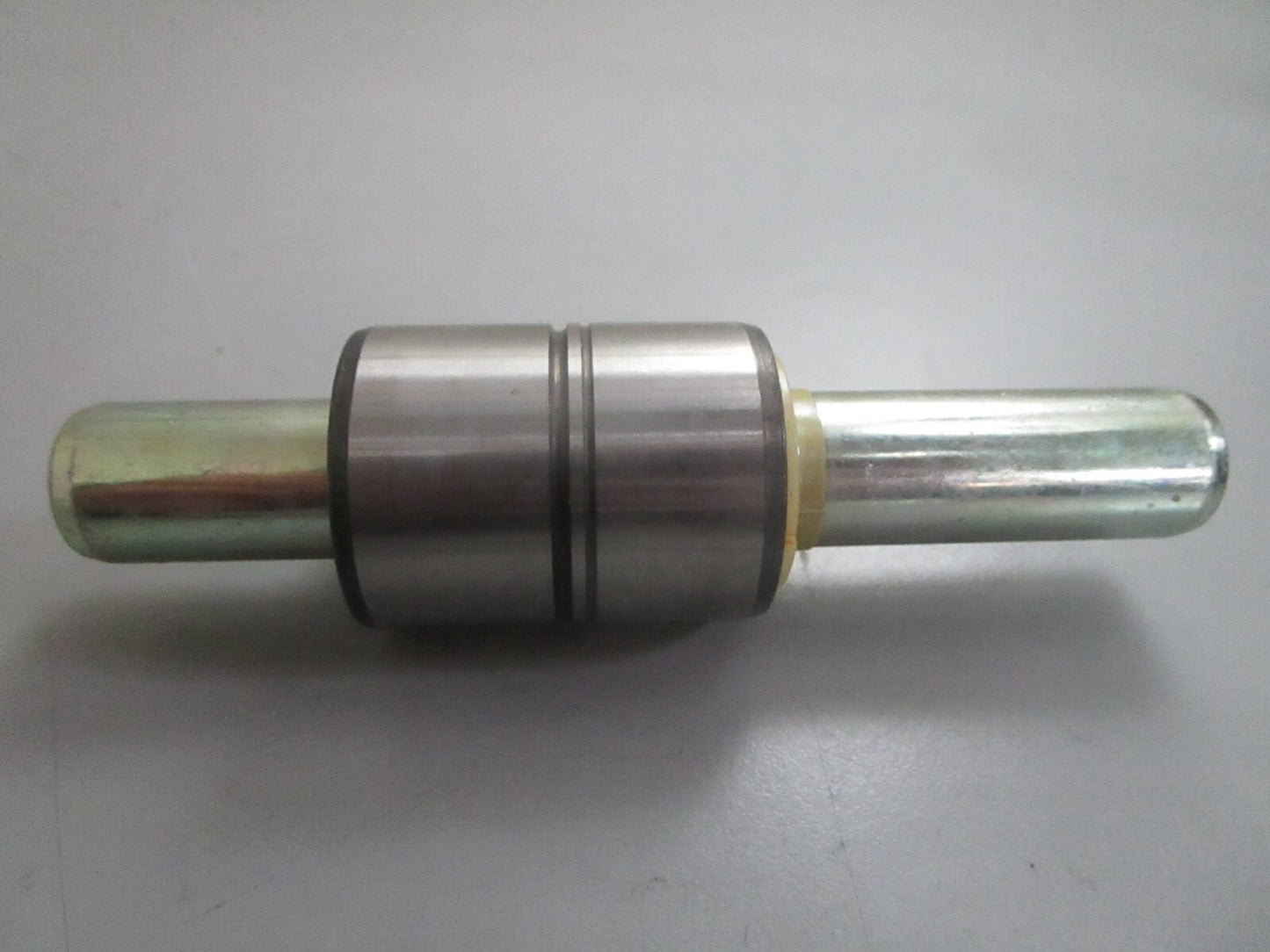 *NEW OEM* 0820 Volvo Penta Ball Bearing 831720