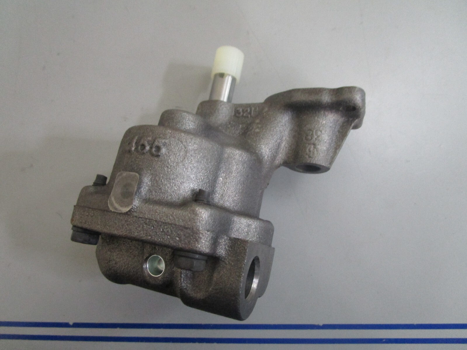 *NEW OEM* 0810 Mercury Quicksilver Oil Pump 17617