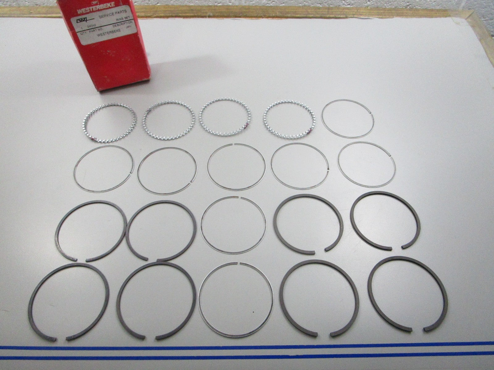 NEW OEM 34042 Westerbeke Ring Set 0810