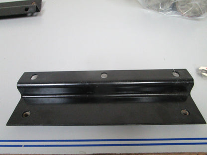 *NEW OEM* 0720 CAT Caterpillar Bracket A 5V-6053