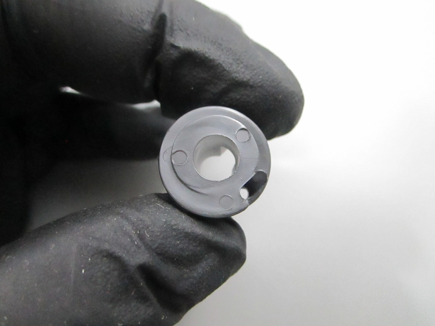 *NEW OEM* 0810 Mercury Quicksilver Retainer F286737-1