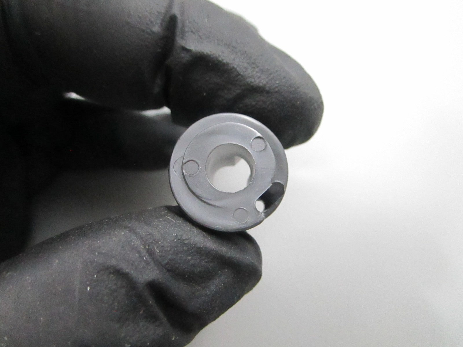 *NEW OEM* 0810 Mercury Quicksilver Retainer F286737-1