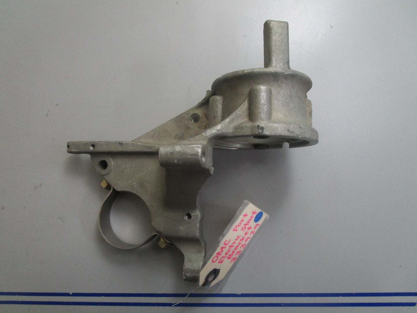 *NEW OEM* 0820 OMC Johnson Evinrude Port Electric Start Bracket 333929 0333929