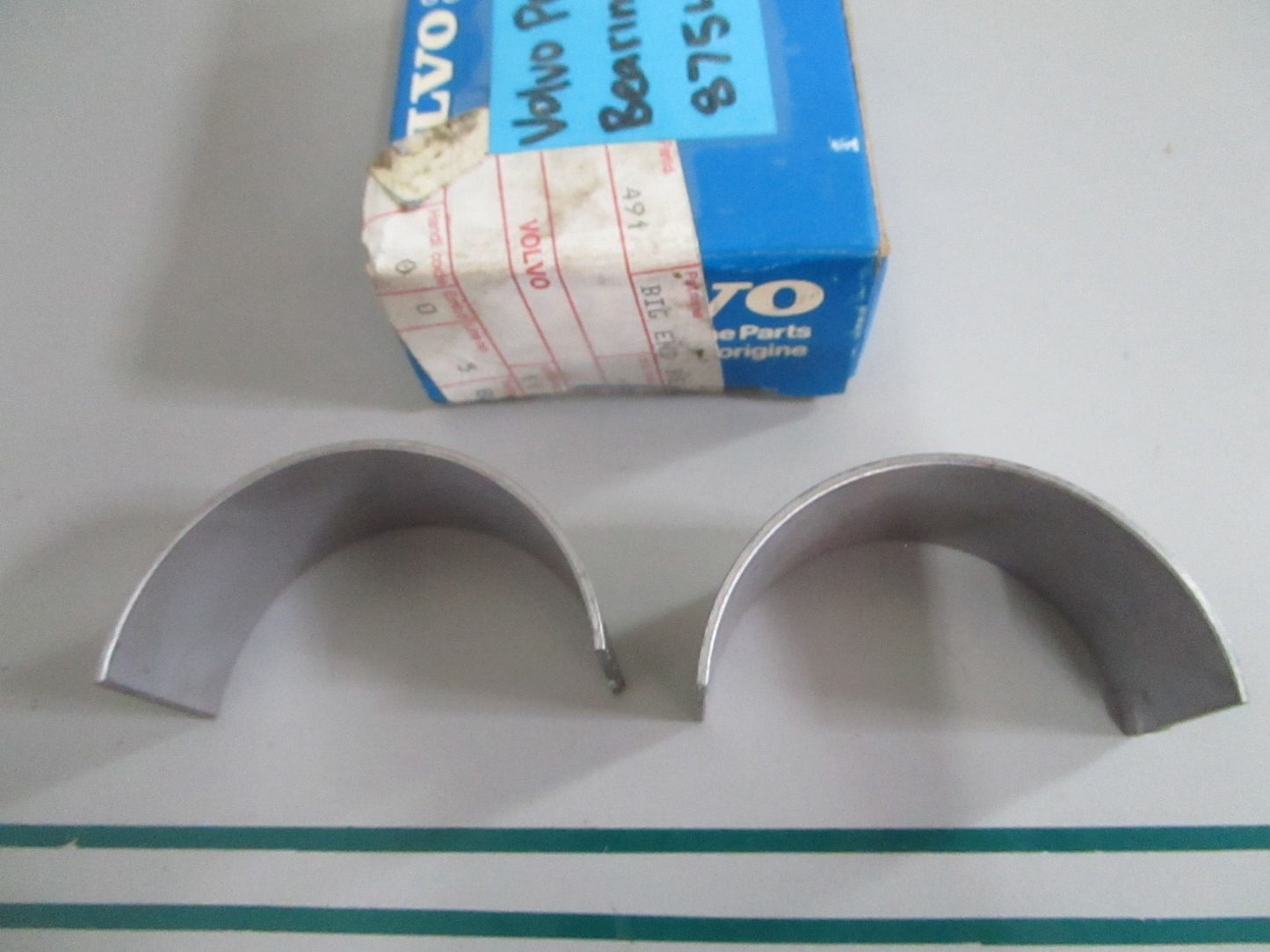 NEW OEM 875491 Volvo Penta Bearing Kit 0820