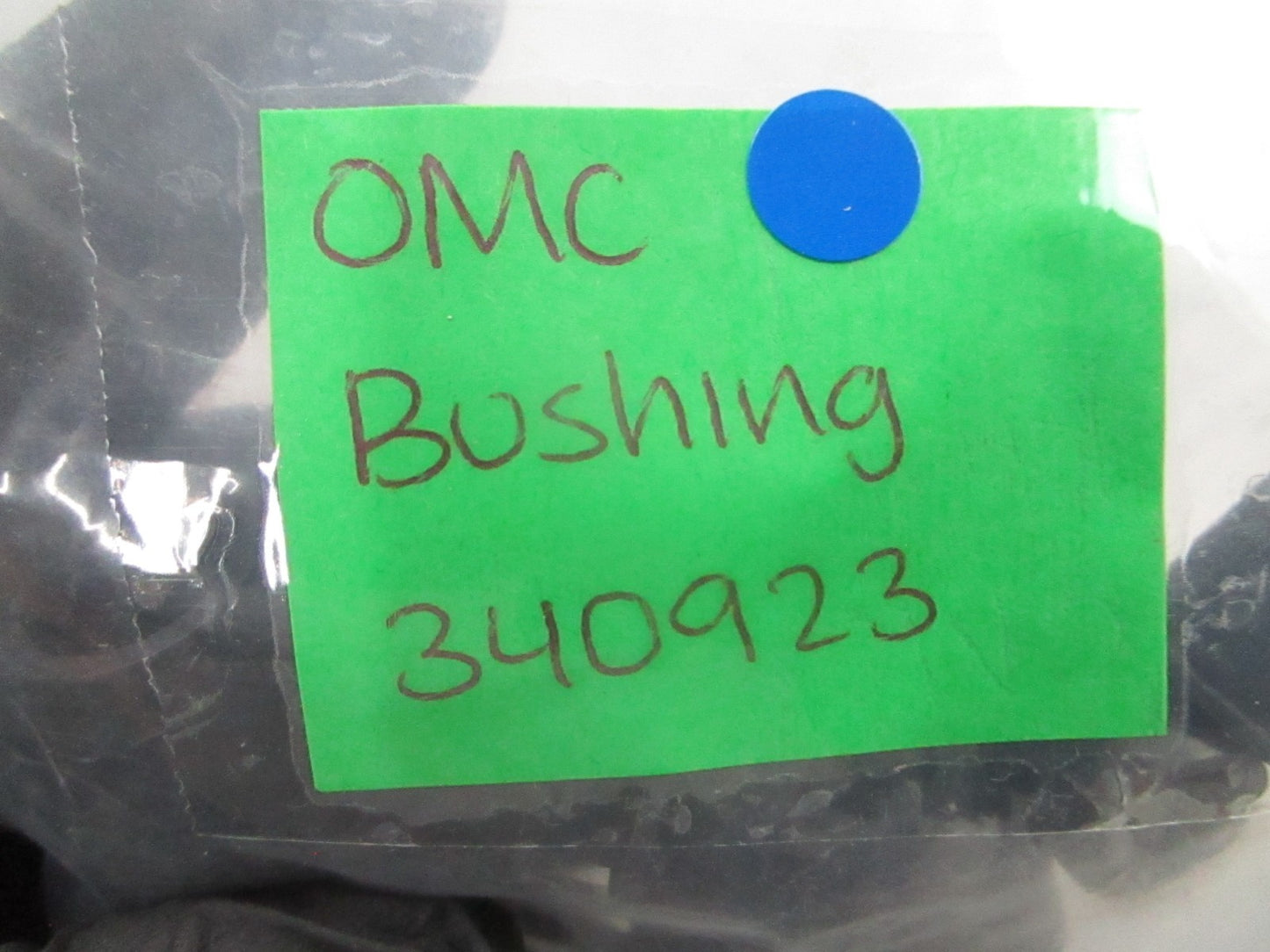 *NEW OEM* 0810 OMC Johnson Evinrude Bushing 340923 0340923