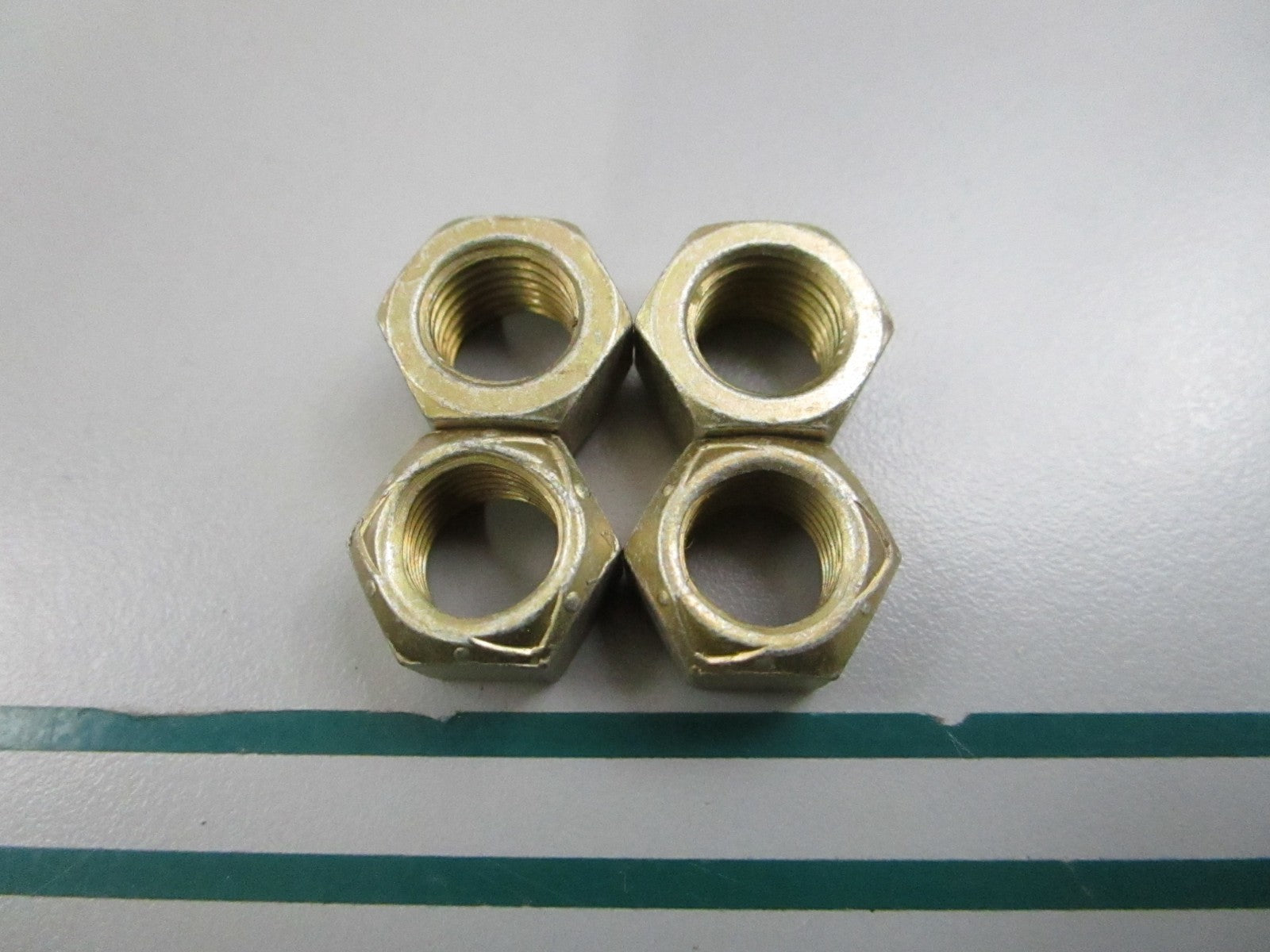 NEW OEM (LOT OF 4) 912383 0912383 OMC Johnson Evinrude Lock Nut 0810