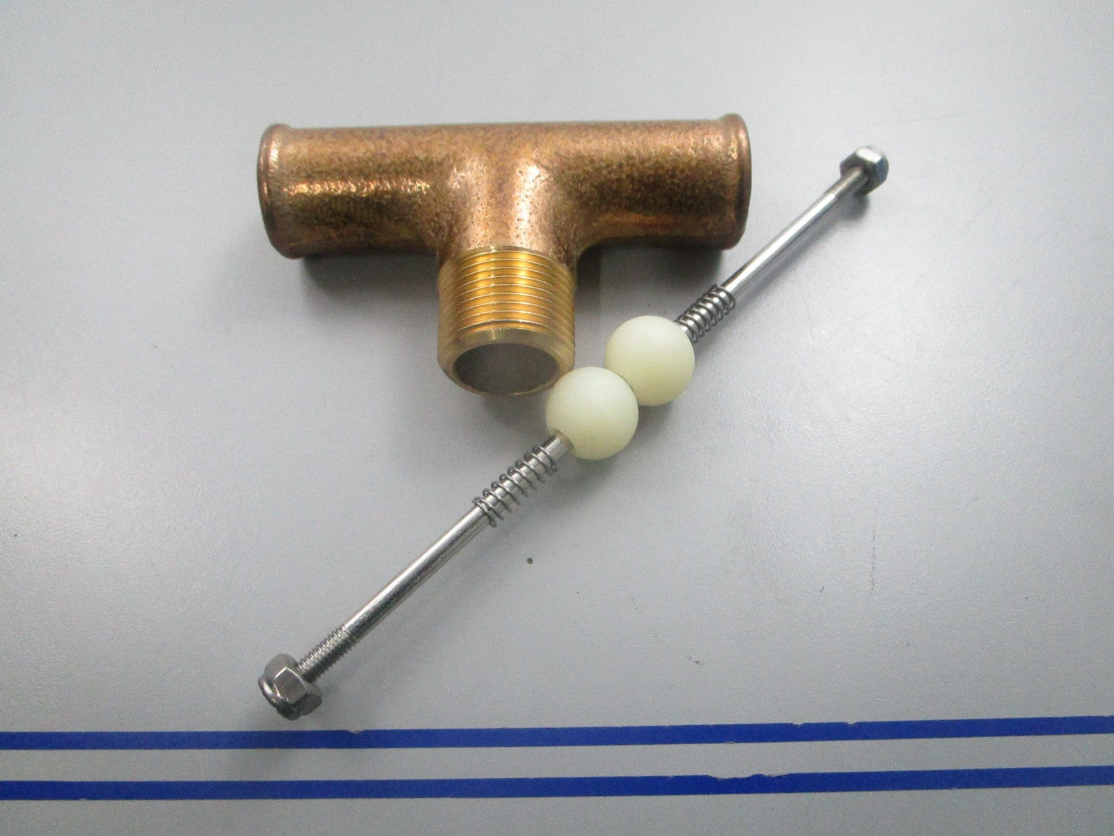 NEW GLM 13236 Replaces: 22-98477A2 Tee Valve Assembly 0810