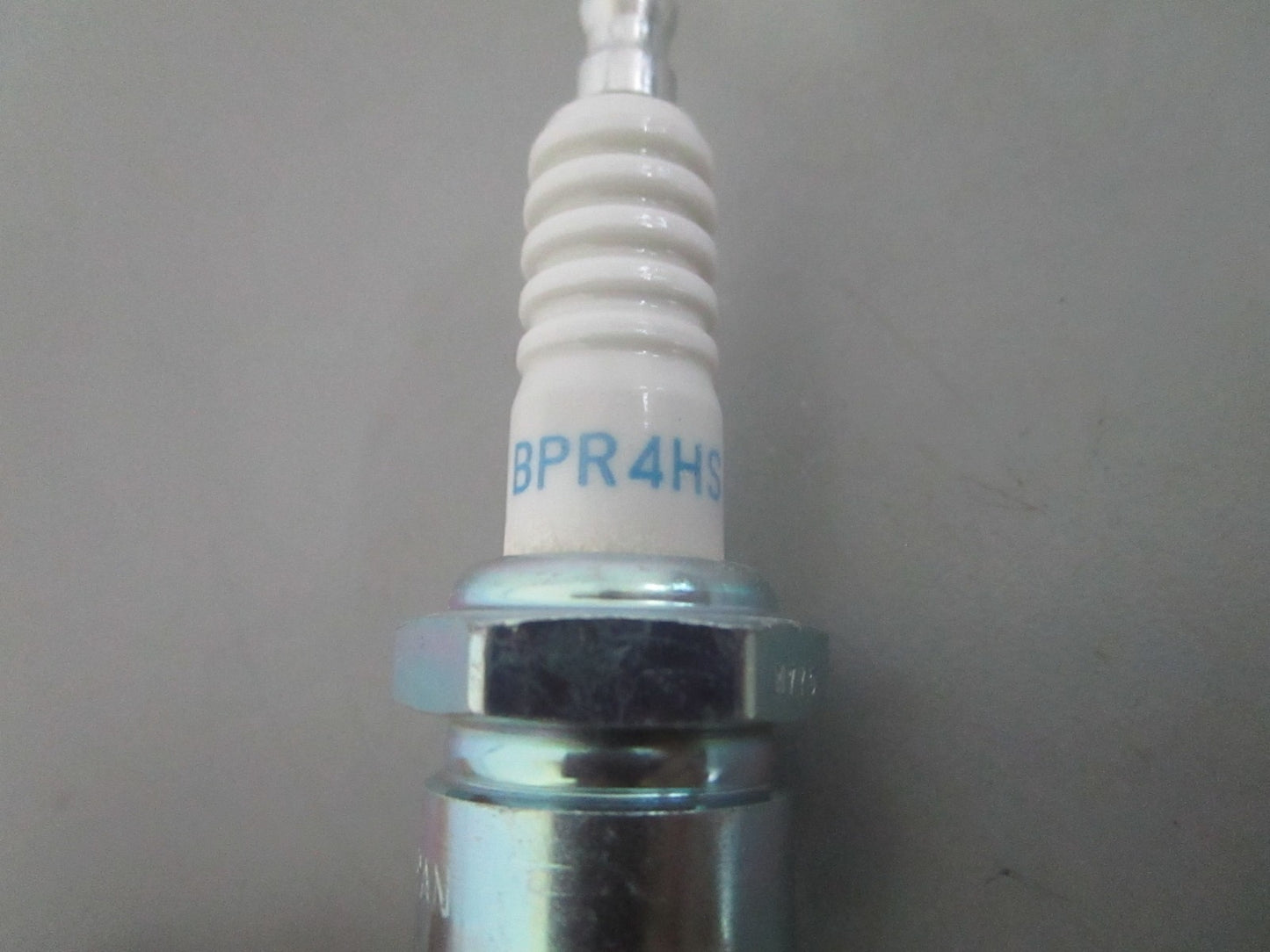 *NEW* (LOT OF 10) 0820 NGK Spark Plug BPR4HS