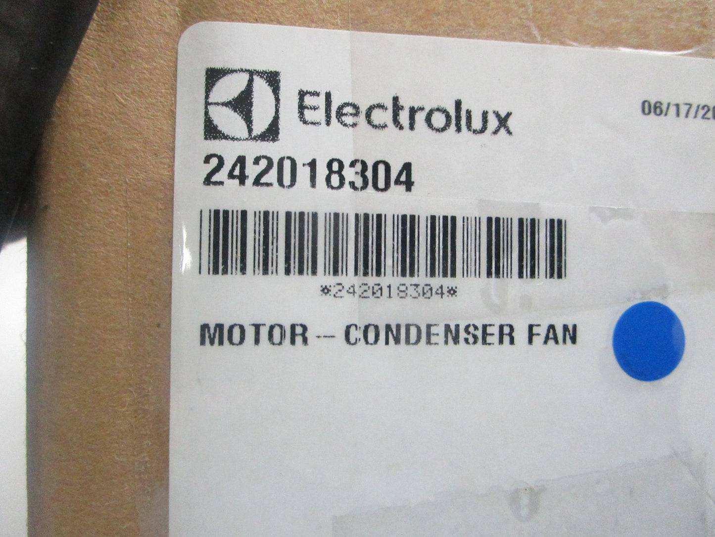*NEW OEM* 0810 Electrolux Condenser Fan Motor 242018304