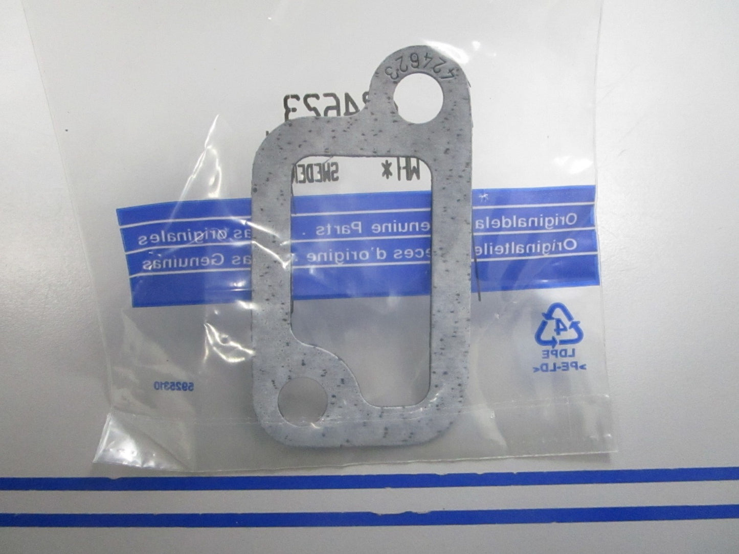 NEW OEM 424623 Volvo Penta Gasket 0810