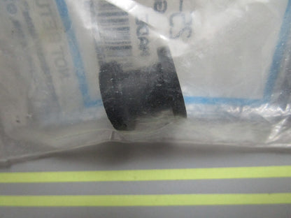 *NEW OEM* 0810 Mercury Quicksilver Grommet 25-857101