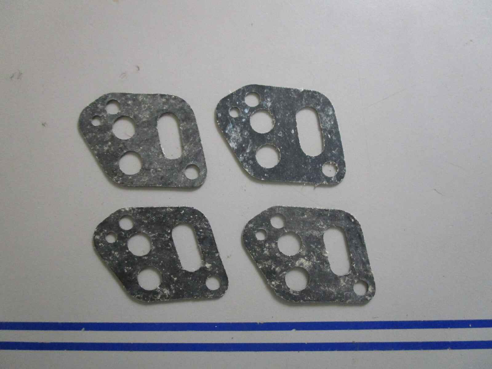 *NEW OEM* (LOT OF 4) 0810 OMC Johnson Evinrude Gasket 305345 0305345