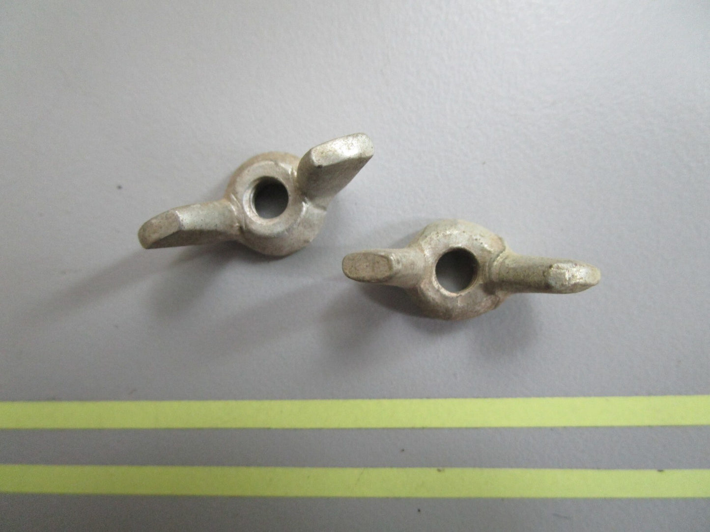 *NEW OEM* (LOT OF 2) 0820 OMC Johnson Evinrude Wing Nut 304983 0304983