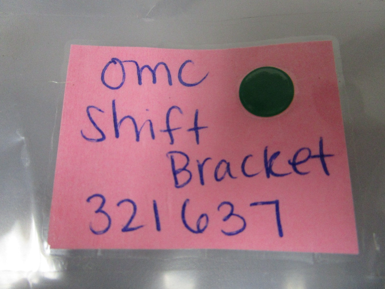 NEW OEM (LOT OF 2) 321637 0321637 OMC Johnson Evinrude Shift Bracket 0810