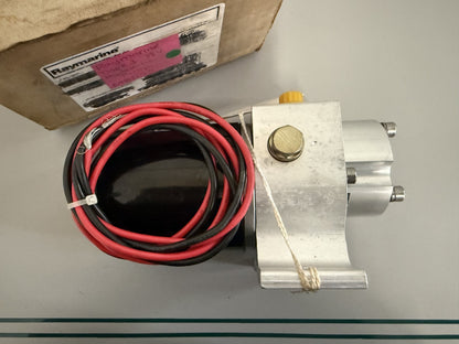NEW OEM M81120 Raymarine Type 1 12V Hydraulic Pump 0820