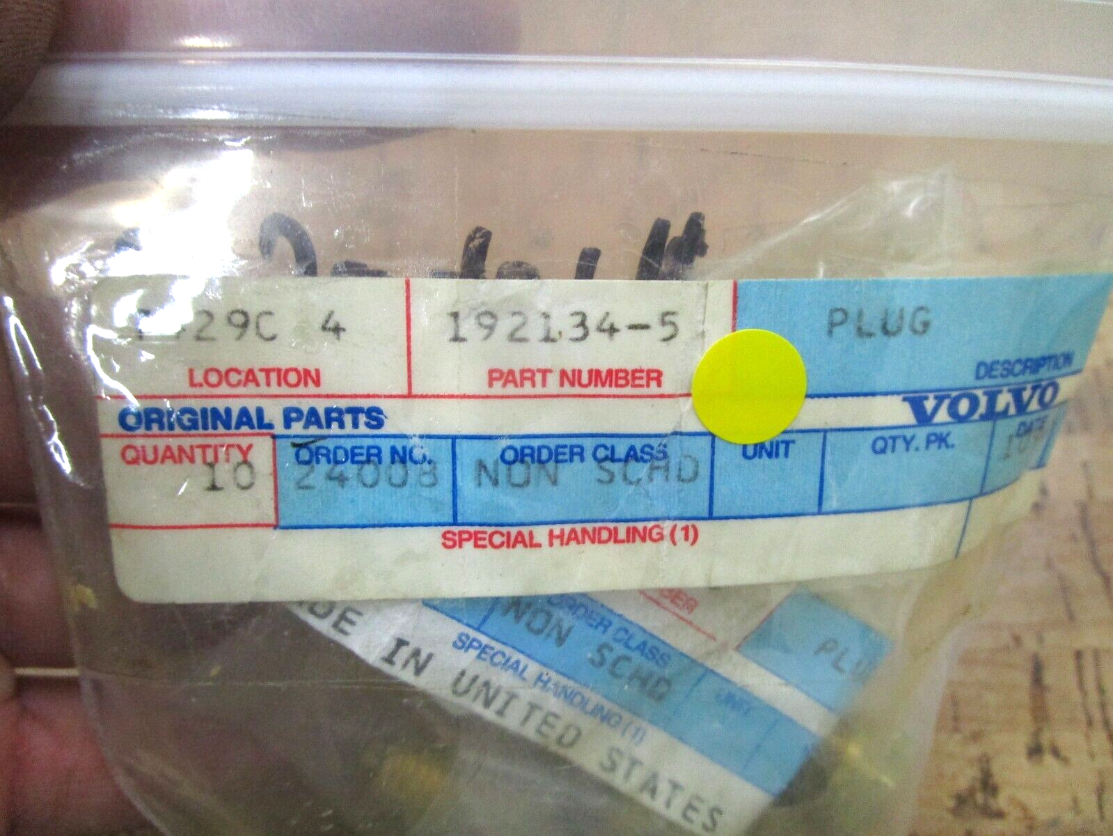 *NEW OEM* (LOT OF 2) 0750 Volvo Penta PLUG 192134-5