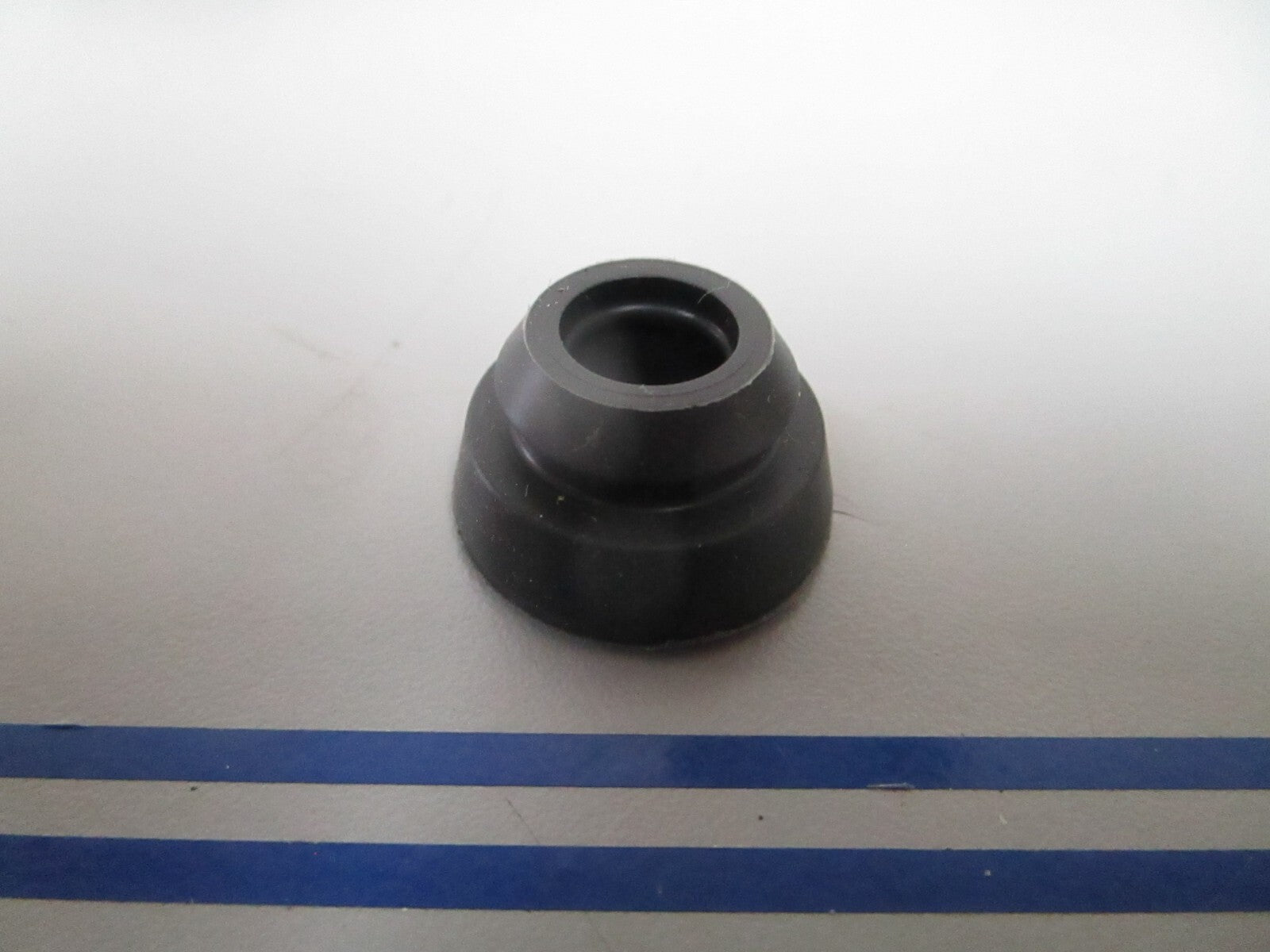 *NEW OEM* 0810 OMC Johnson Evinrude Seal 3855020