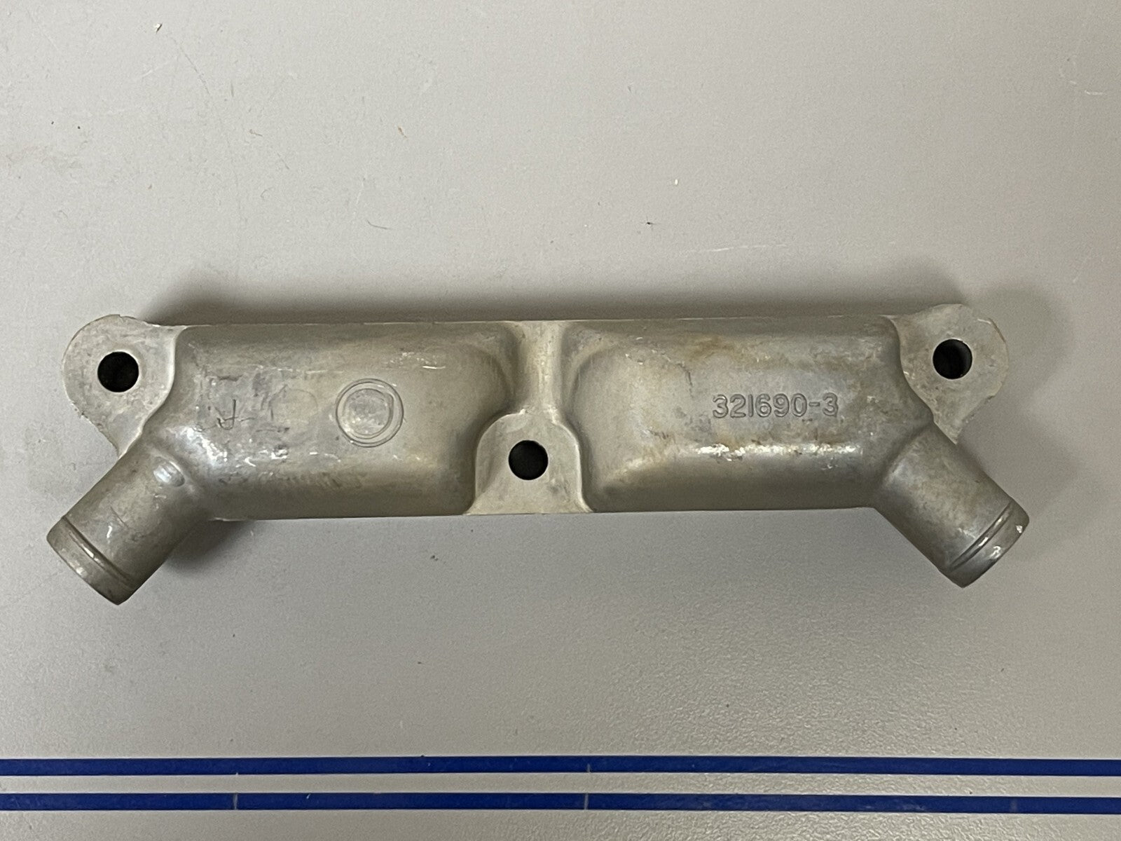 *NEW OEM* 0670 OMC Johnson Evinrude Thermostat Cover 0321690 321690