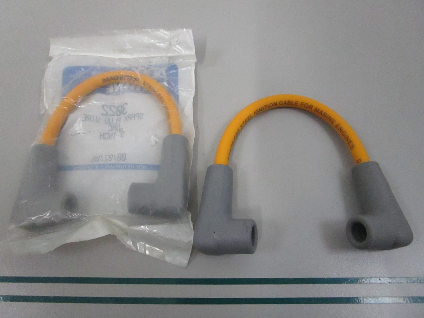 NEW (LOT OF 2) 3022 Replaces: 582365 Pro Marine Spark Plug 0810