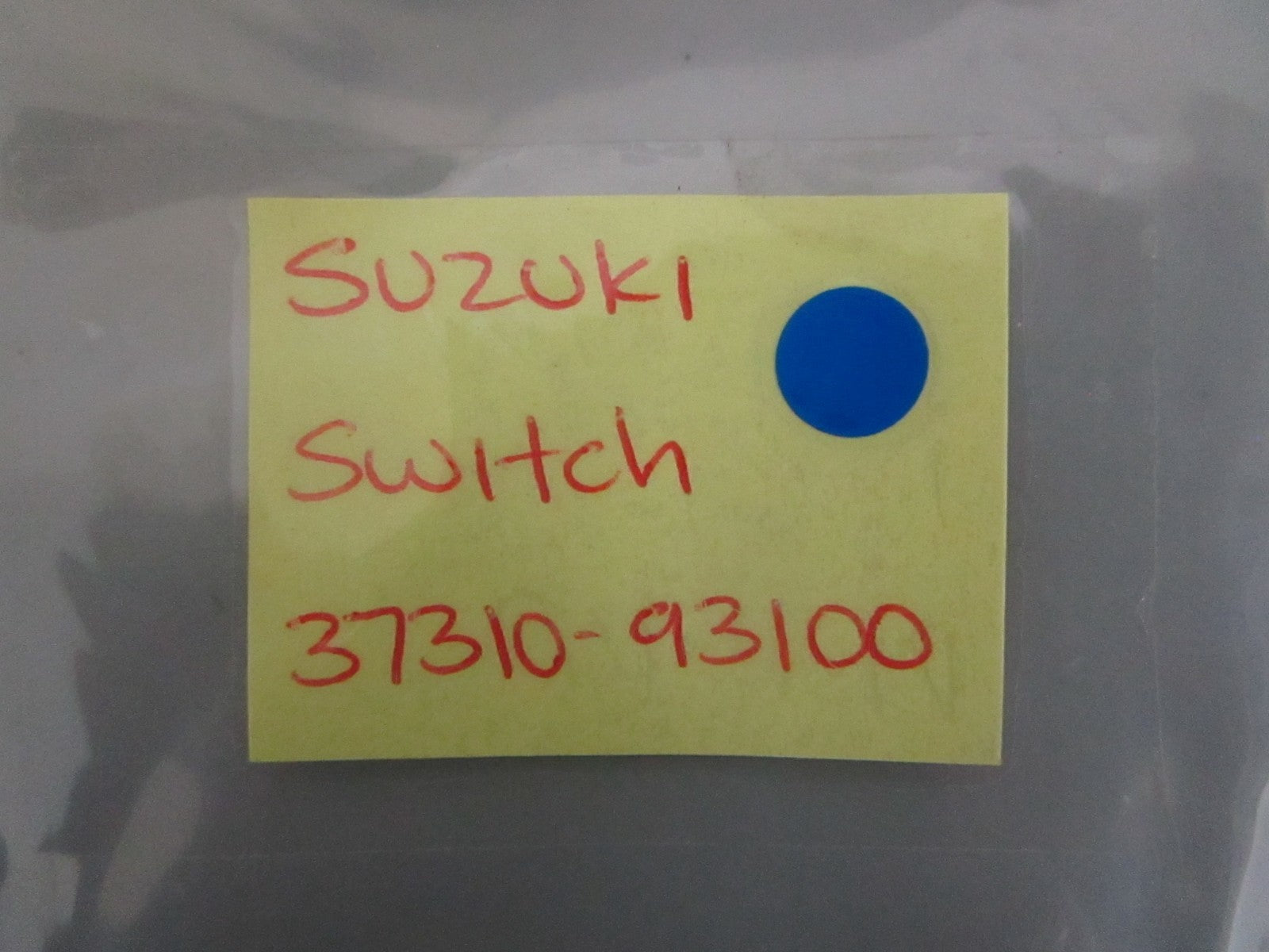 NEW OEM 37310-93100 Suzuki Switch 0820