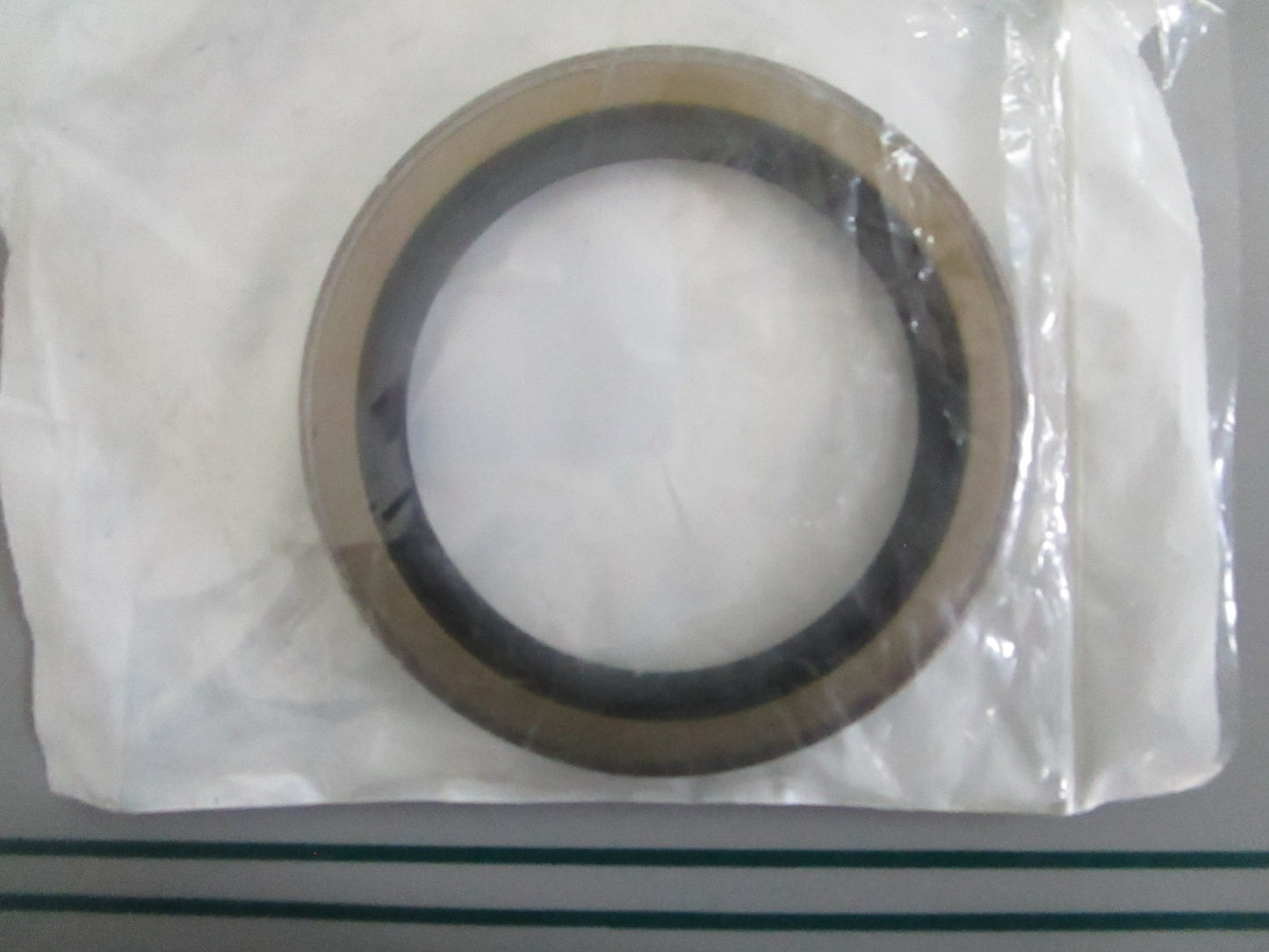NEW LP1400-9127 Total Source Oil Seal For: LPM 0820