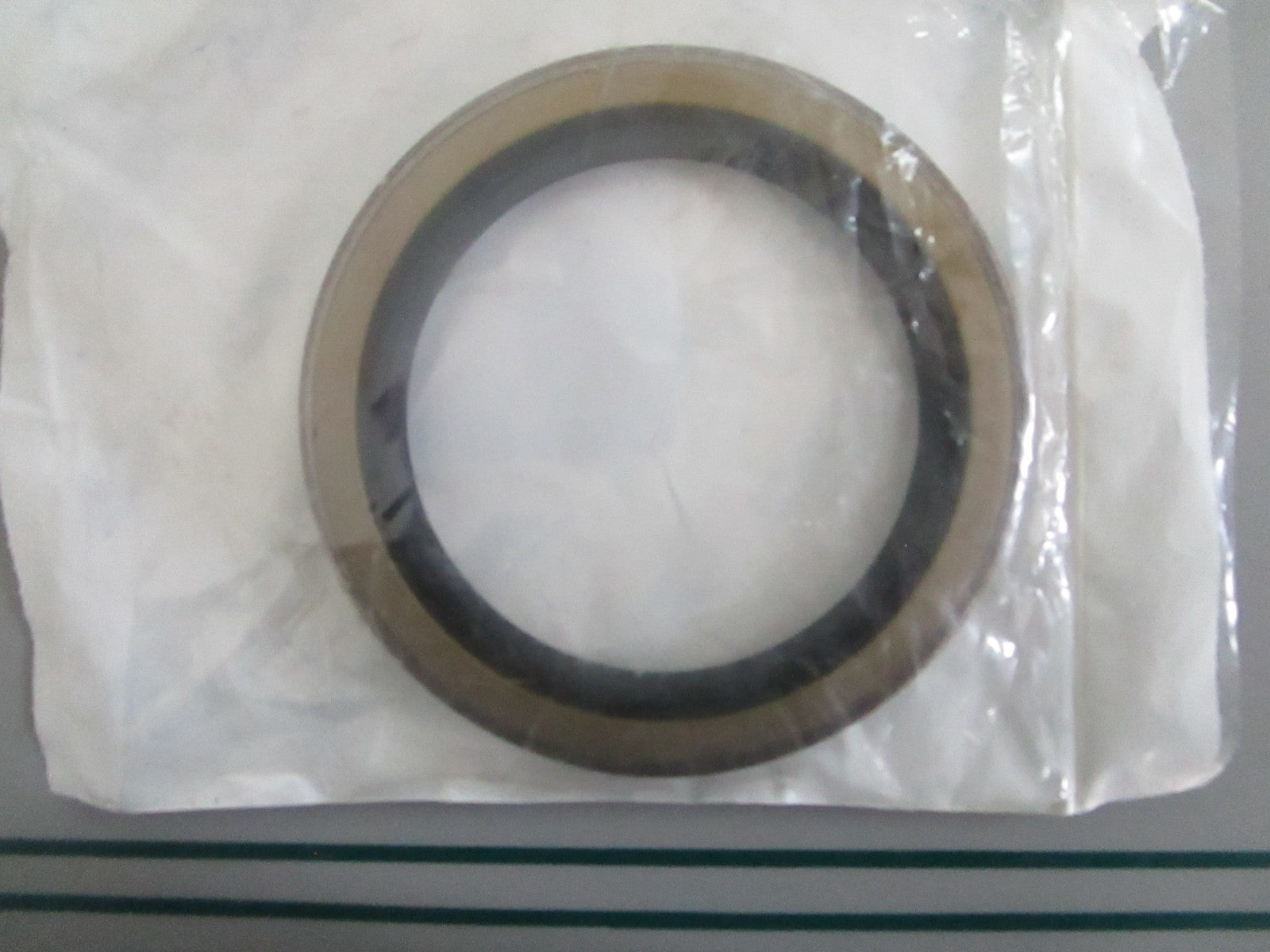 NEW LP1400-9127 Total Source Oil Seal For: LPM 0820