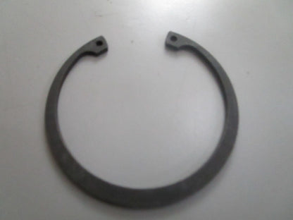 *NEW OEM* 0810 OMC Johnson Evinrude Snap Ring 319747 0319747