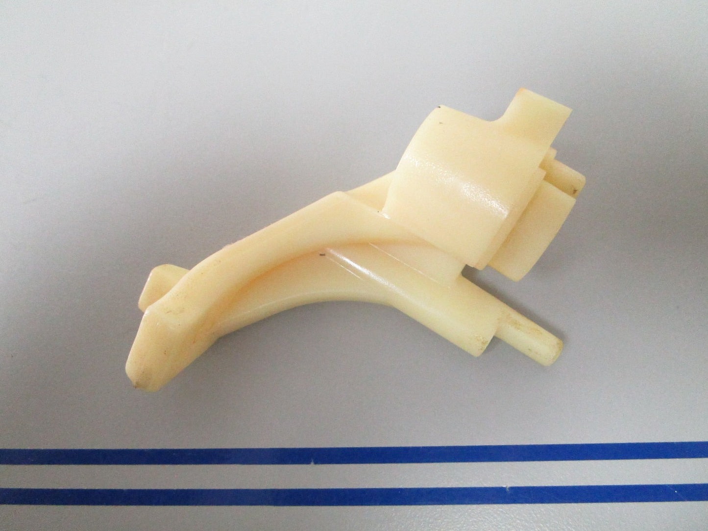 NEW OEM 317657 0317657 OMC Johnson Evinrude Lever 0720