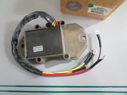 NEW OEM 585195 0585195 OMC Johnson Evinrude Rectifier/Regulator 0820