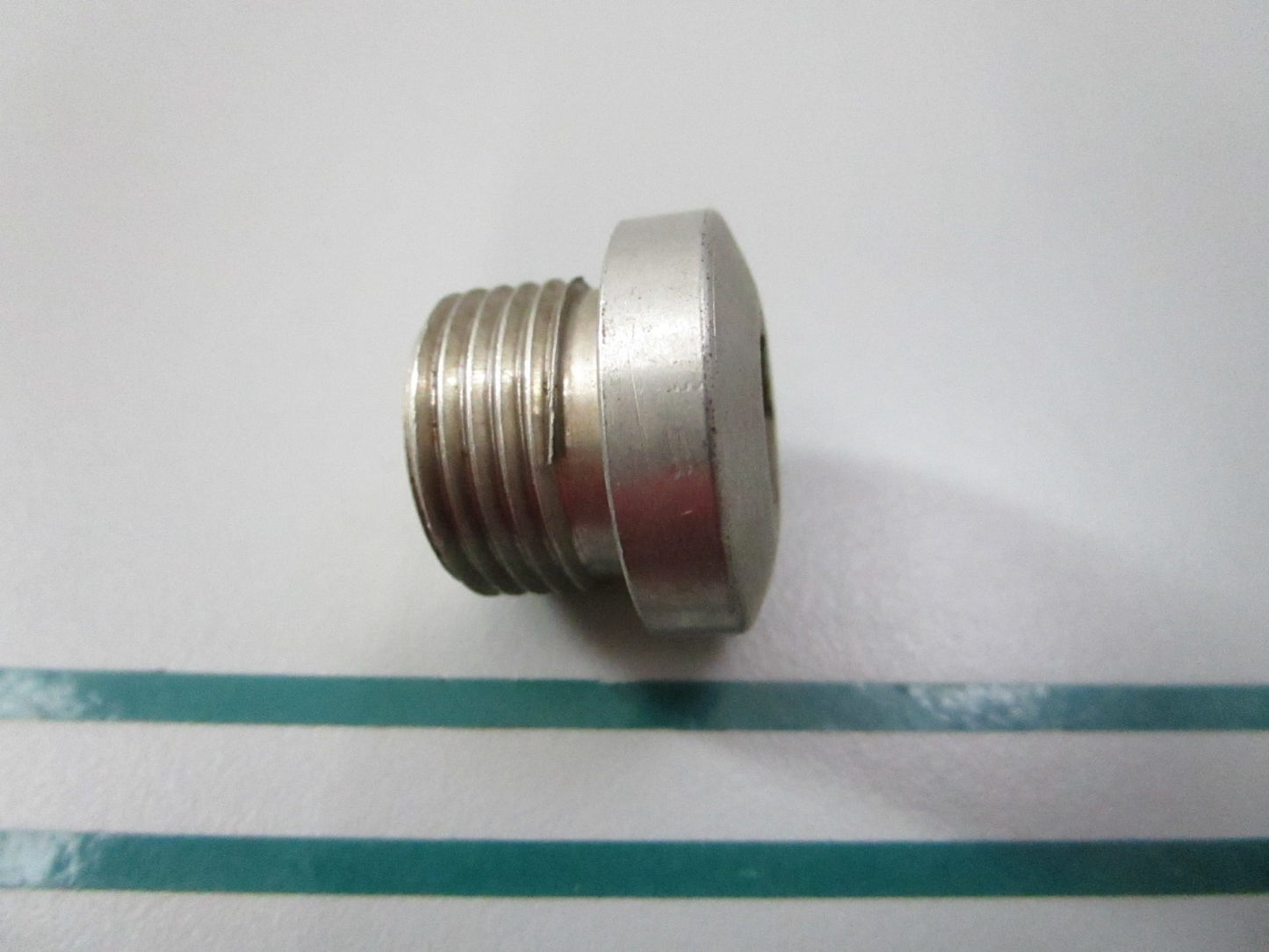 NEW OEM 814179 Volvo Penta Plug 0810
