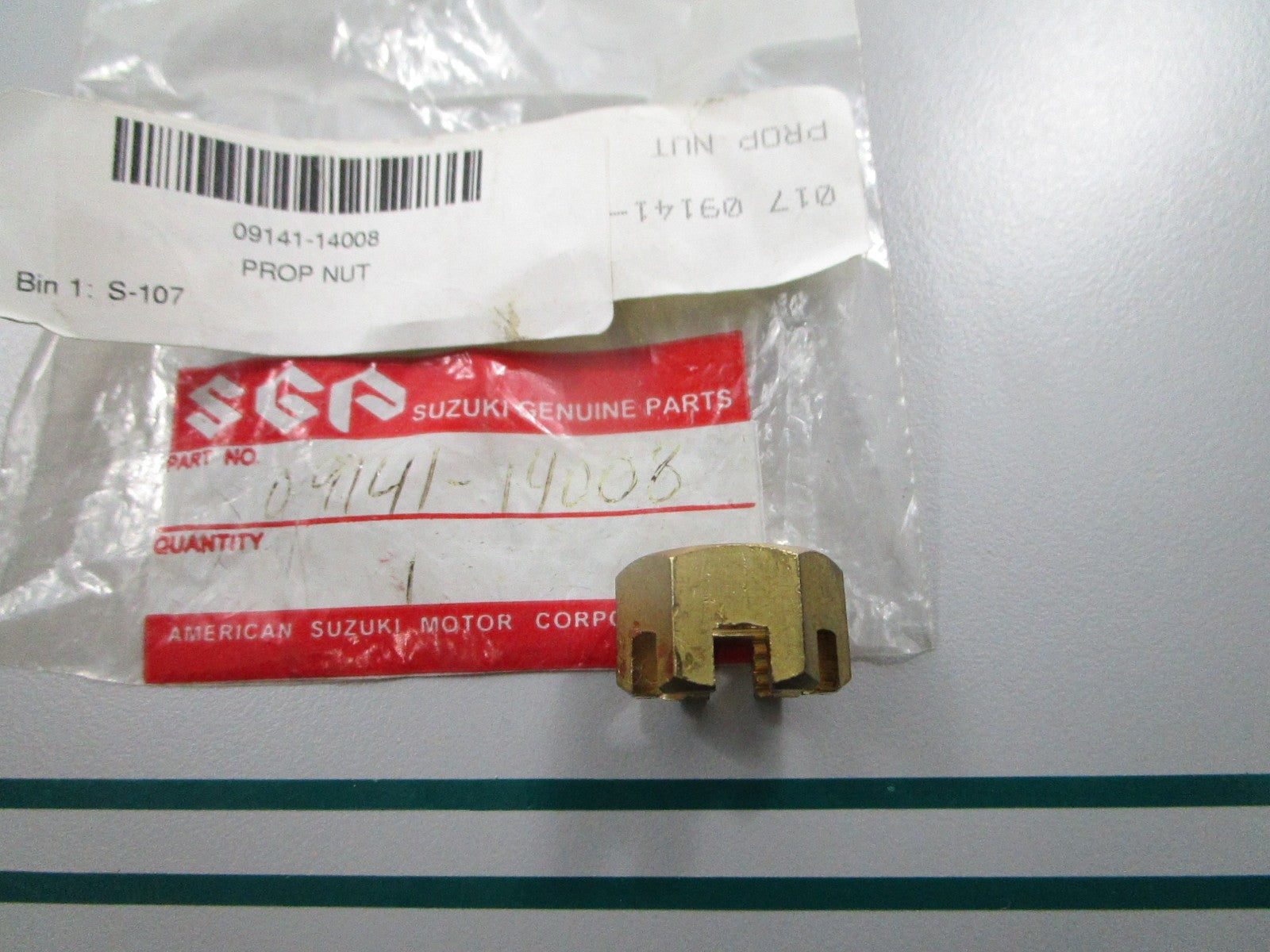NEW OEM 09141-14008 Suzuki Propeller Nut 0810