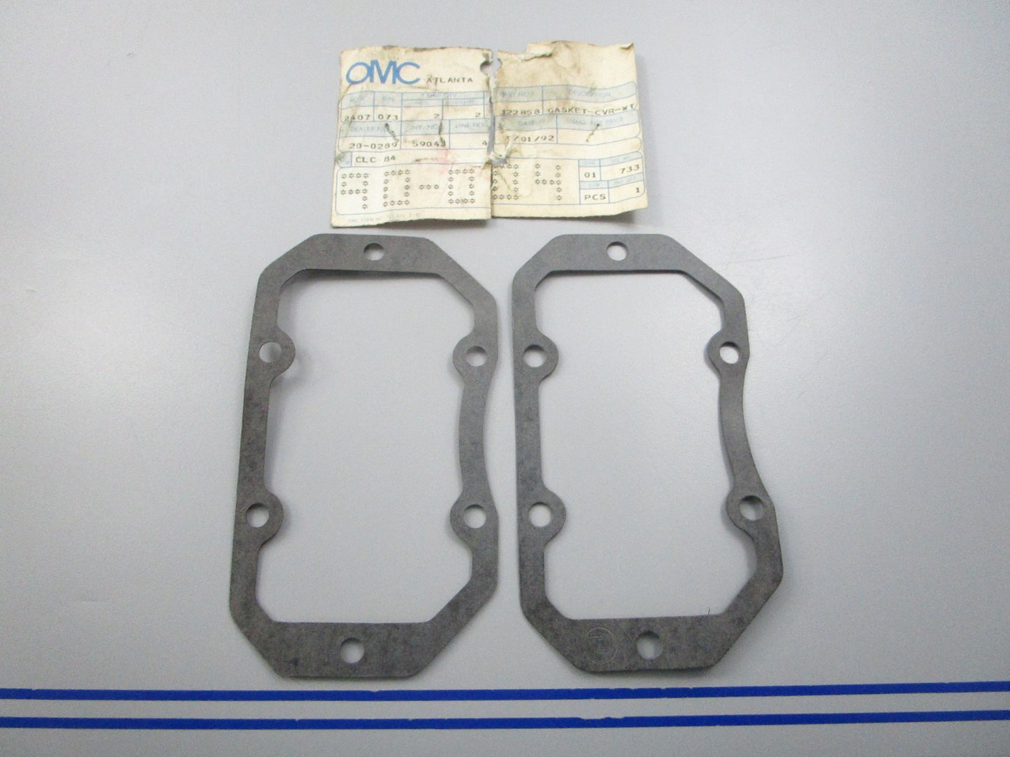 NEW OEM (LOT OF 2) 322858 0322858 OMC Johnson Evinrude Gasket 0810