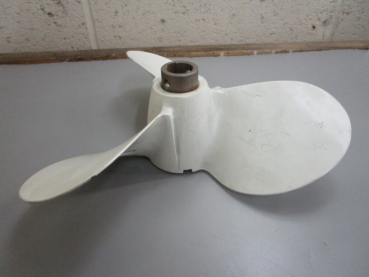 *NEW OEM* 0820 Yamaha 9½ × 12⅜ Propeller 6A8-45941-00-EL