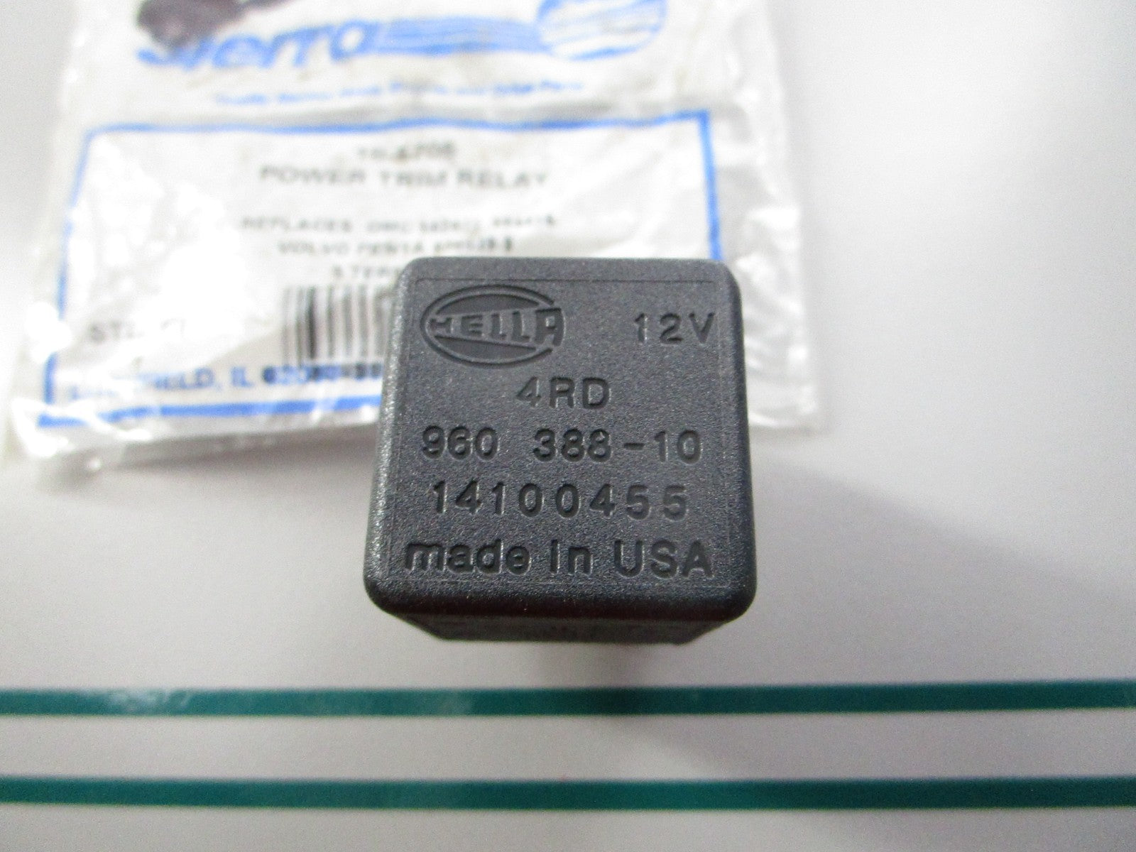 NEW 18-5705 Replaces: 582472 584416 876039 Sierra Power Trim Relay 0810