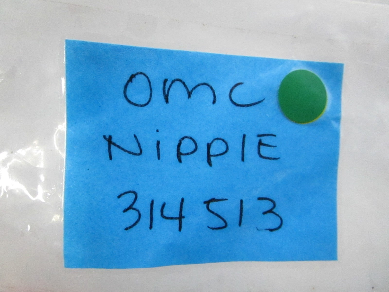 NEW OEM 314513 0314513 OMC Johnson Evinrude Nipple 0810
