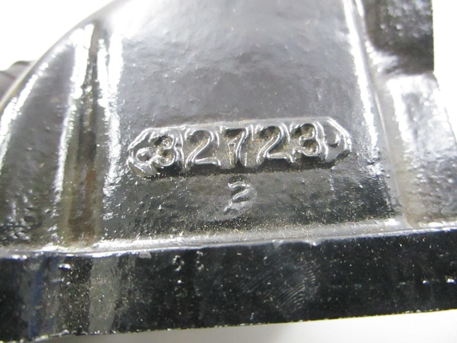 *NEW OEM* 0720 Mercury Mercruiser Thermostat Housing 32723