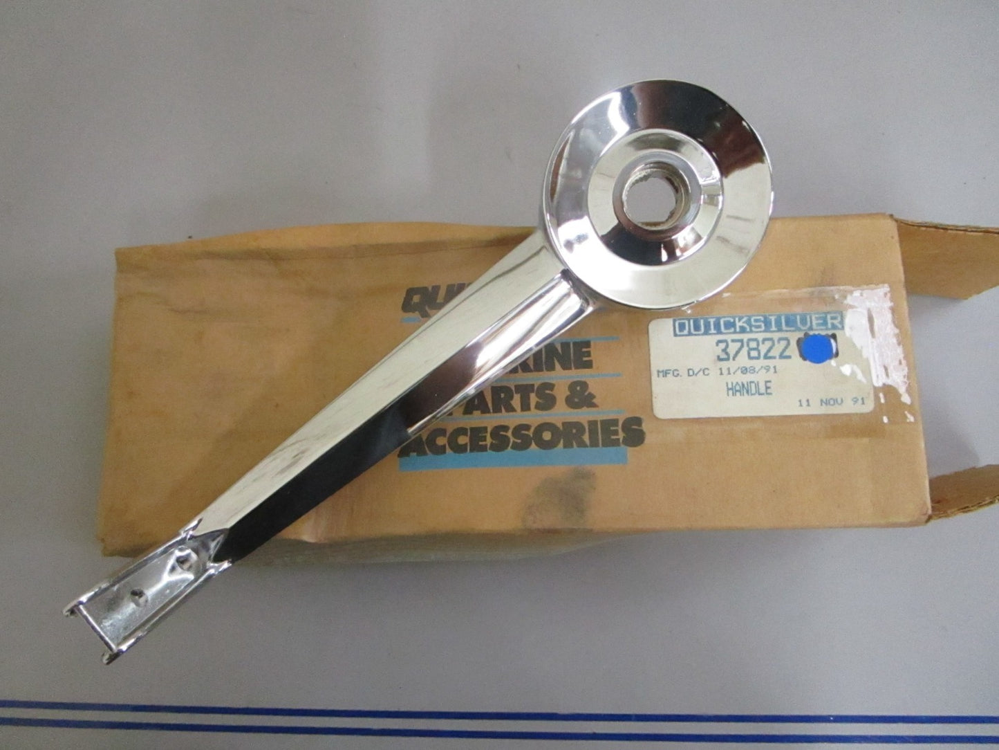 *NEW OEM* 0820 Mercury Quicksilver Handle 37822