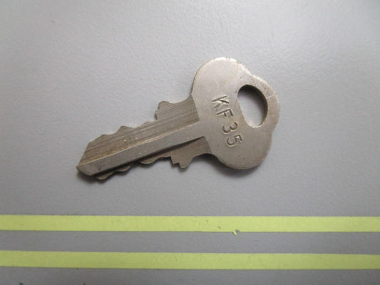 *NEW OEM* 0810 OMC Johnson Evinrude Ignition Key KF35 501550 0501550