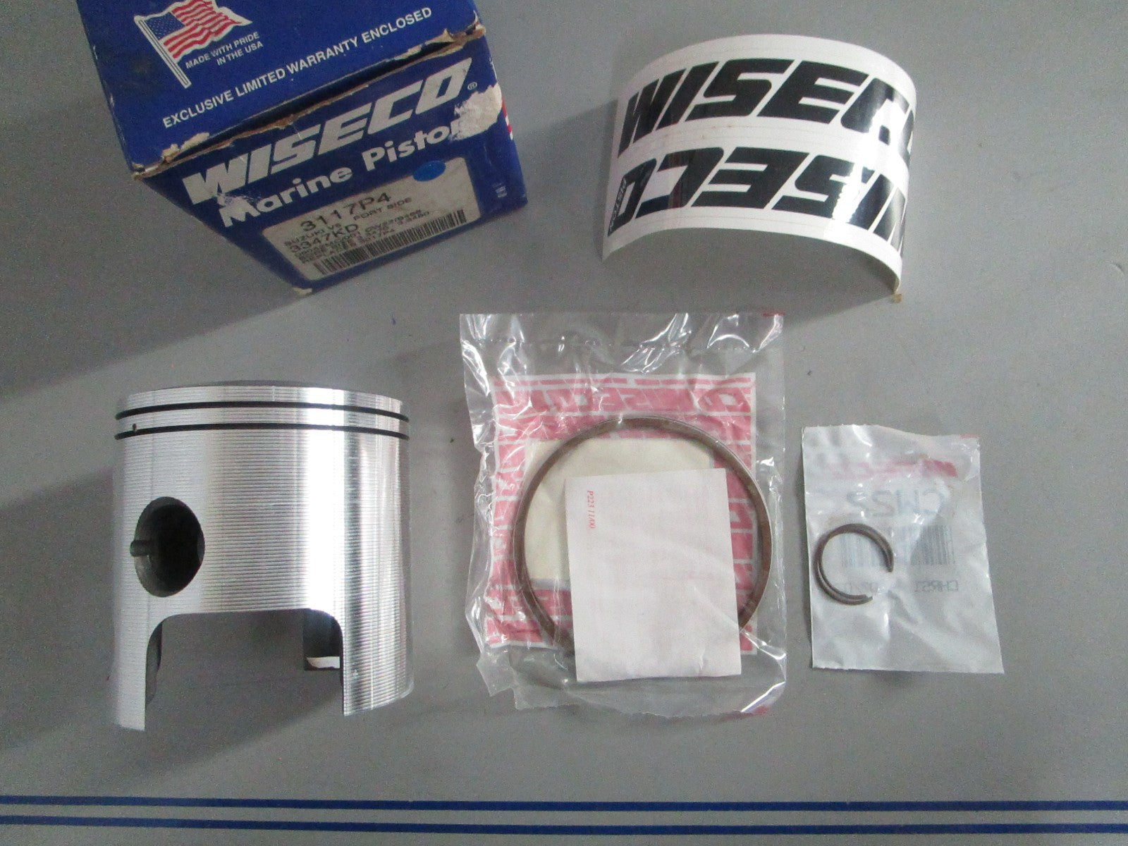NEW 3117P4 Wiseco Piston Kit For Suzuki Replaces: 3017P4 0820