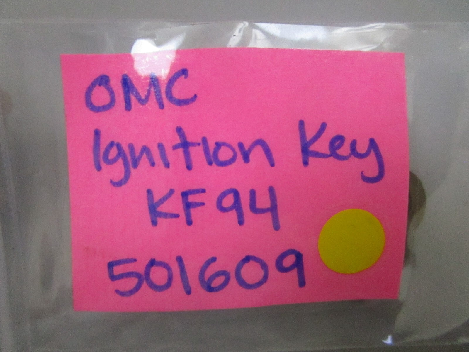 *NEW OEM* 0810 OMC Johnson Evinrude Ignition Key KF94 501609 0501609