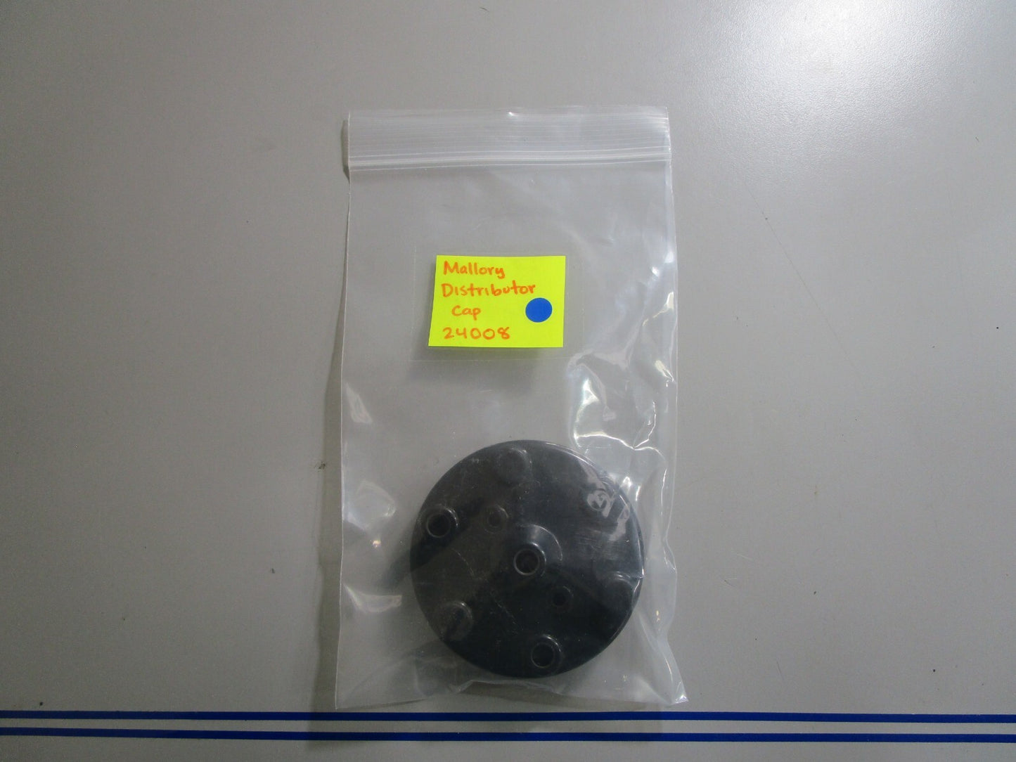 *NEW* 0810 Mallory Distributor Cap 24008