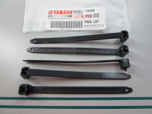 NEW OEM (LOT OF 5) 90465-13M39-00 Yamaha Clamp 0810