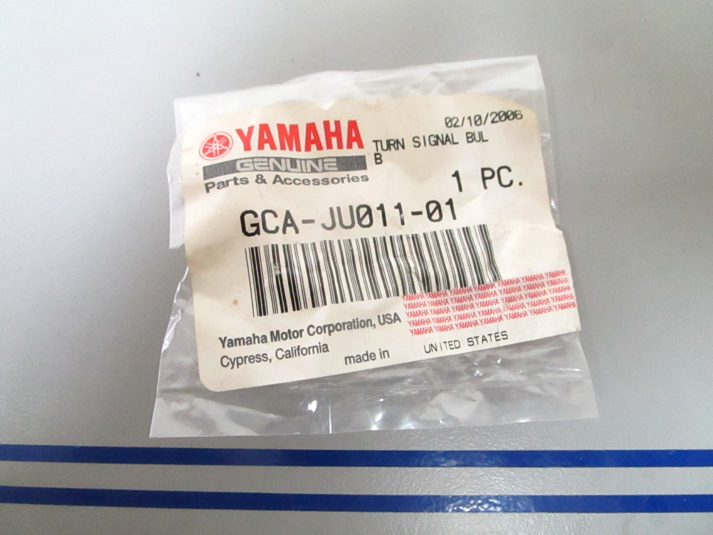 NEW OEM GCA-JU011-01-00 Yamaha Turn Signal Bulb 0810