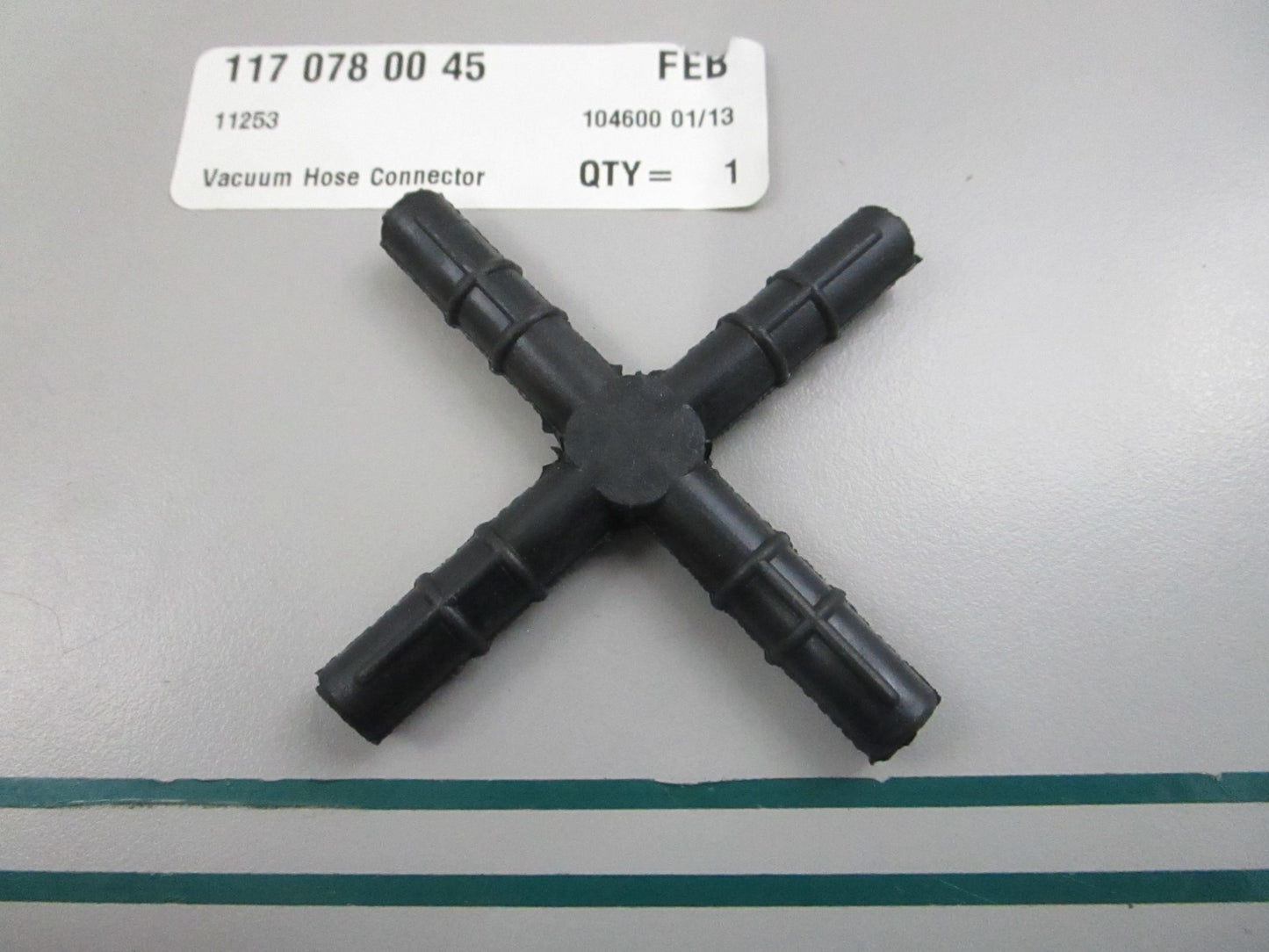 NEW OEM 1170780045 Mercedes-Benz Vacuum Hose Connector 0810
