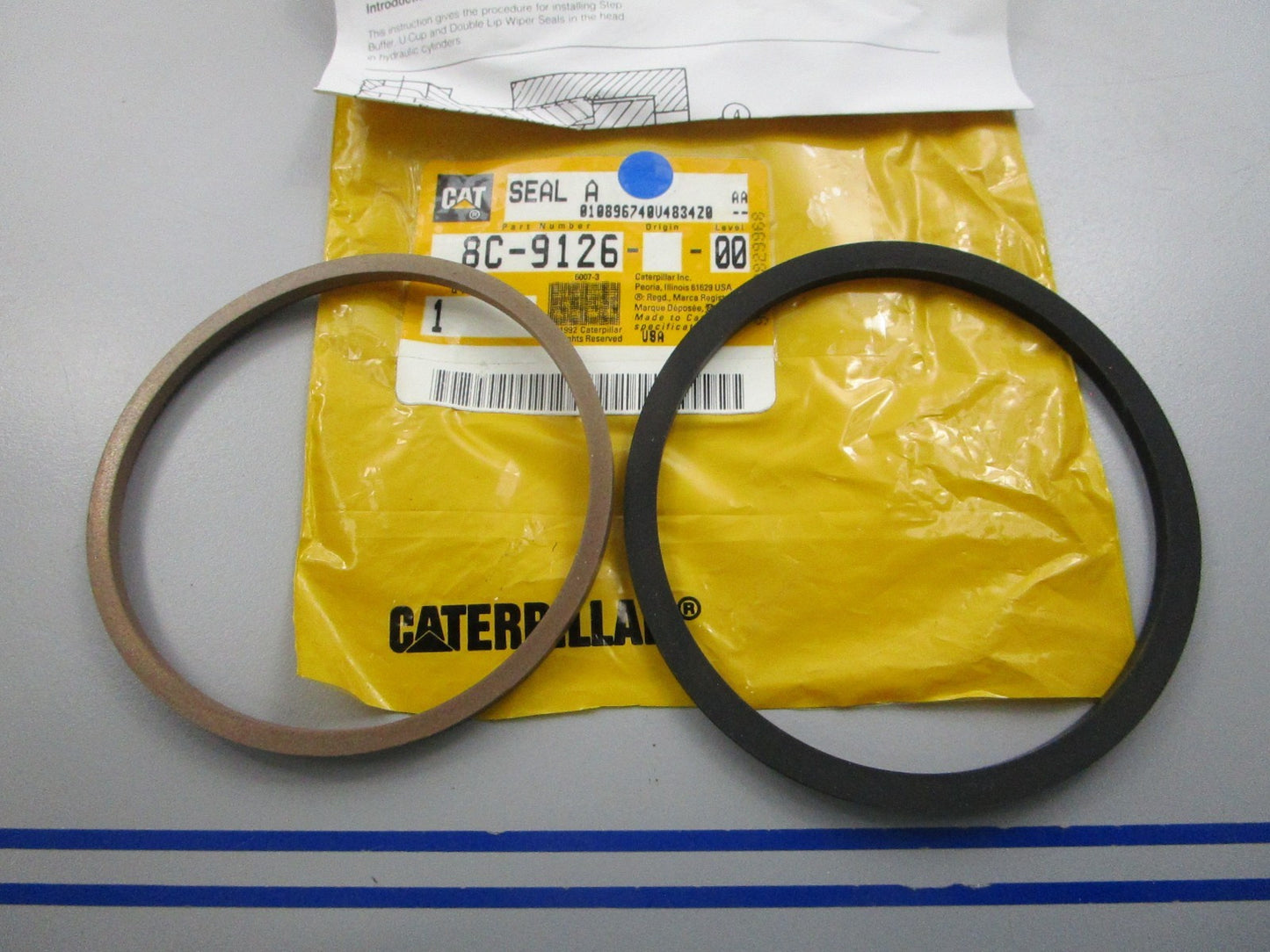 NEW OEM 8C-9126 CAT Seal Assembly 0810
