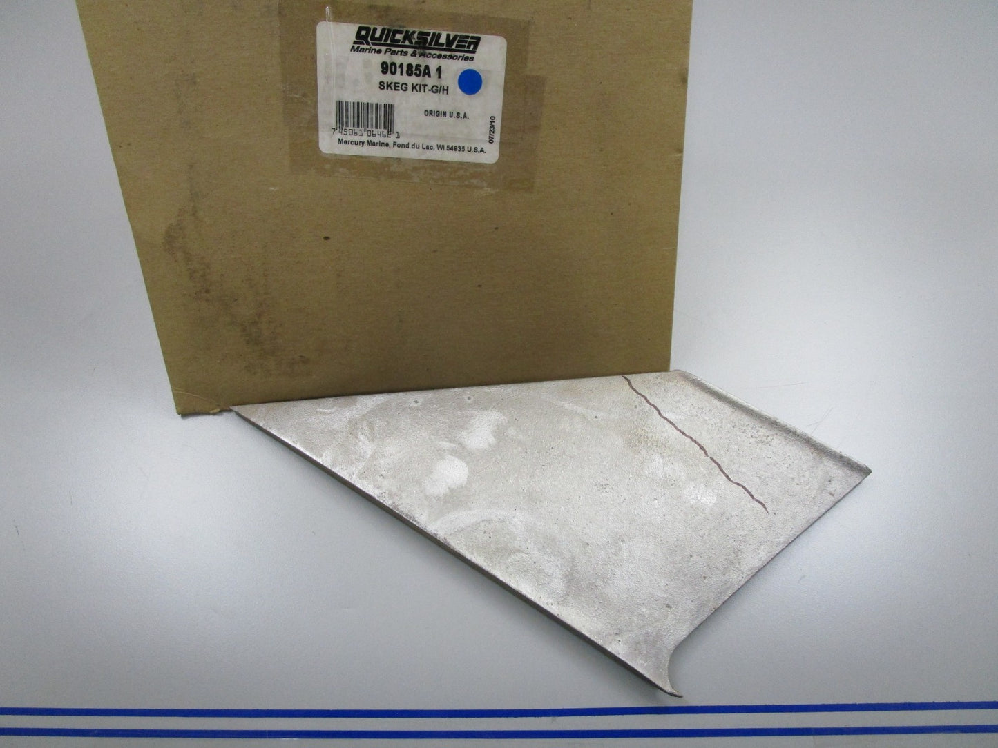 *NEW OEM* 0810 Mercury Quicksilver Gear Housing SKEG Kit 90185A 1