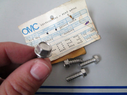 NEW OEM (LOT OF 4) 323228 0323228 OMC Johnson Evinrude Screw 0810