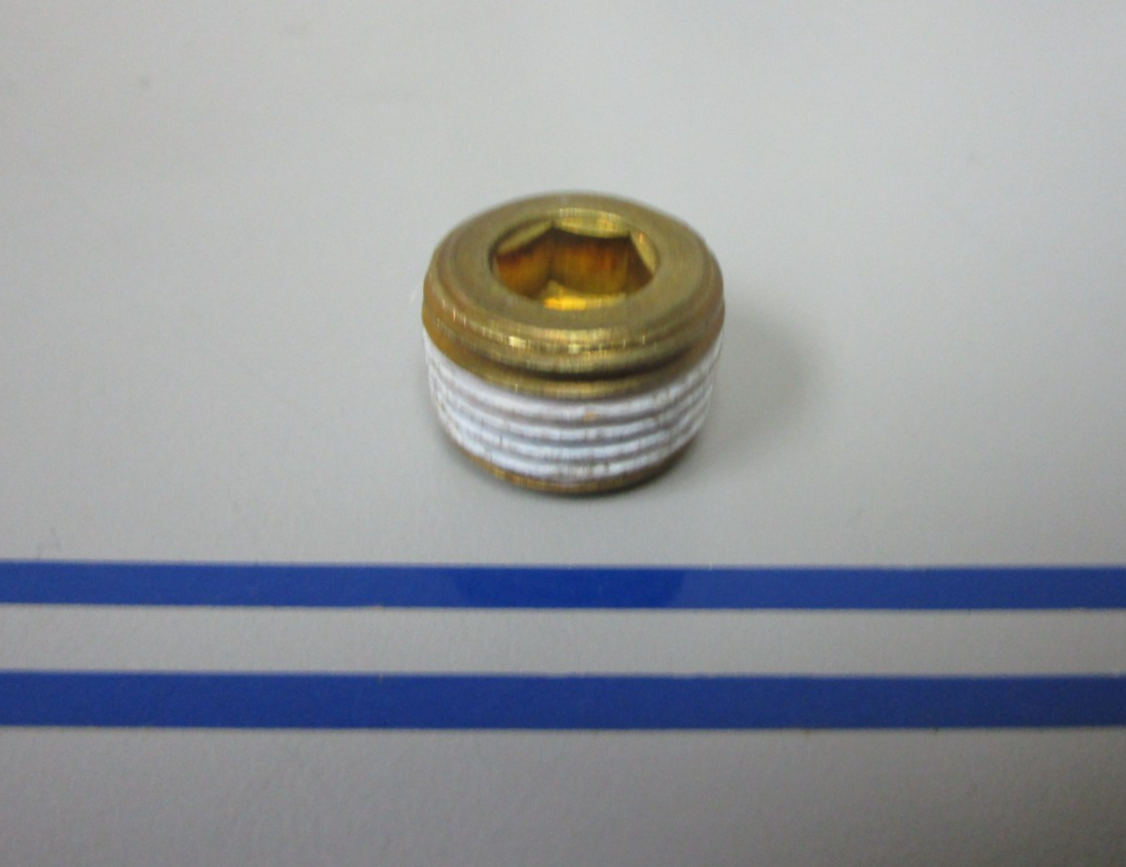 *NEW OEM* 0720 Volvo Penta Plug 3852471